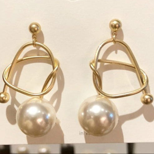 Vera Pearl Drop Earrings - Modern Art, Wearable Glow - 27 Trendstore