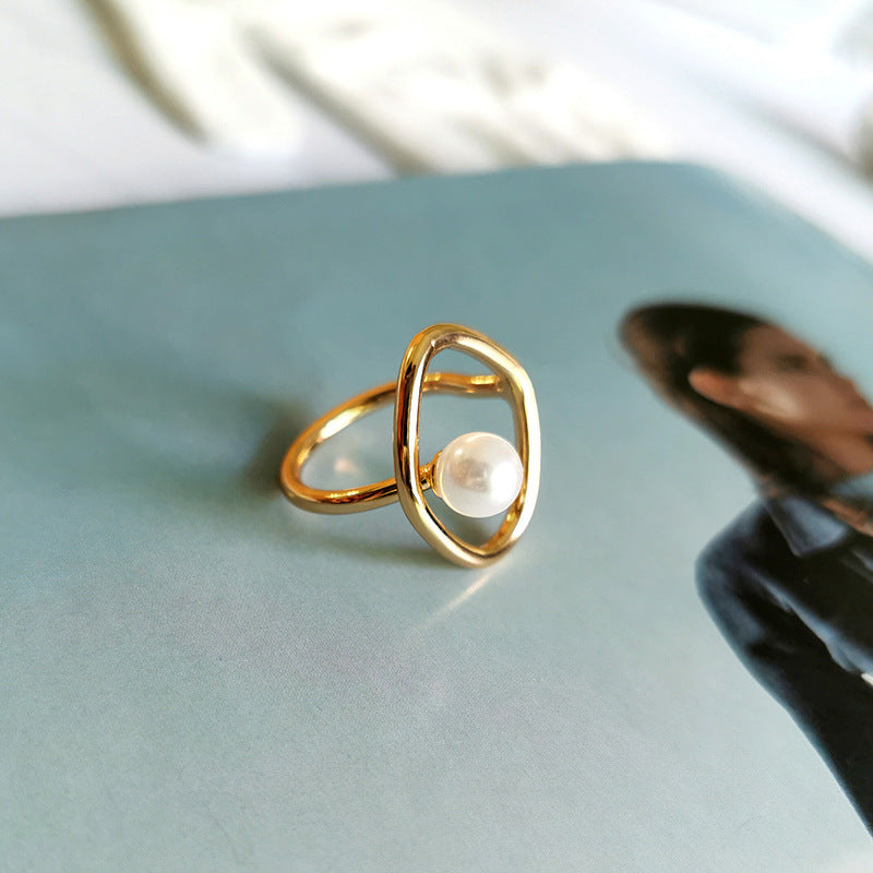 Aurora Pearl Ring- Where Modern Art Meets Style - 27 Trendstore