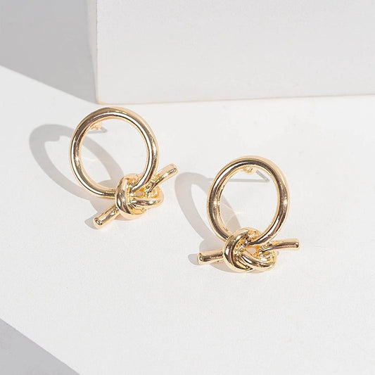 Sofia Knot – A Symbol of Strength & Style Stud knotted earrings - 27 Trendstore